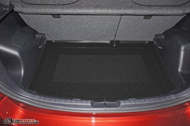 444773-yaris-11-lg-2